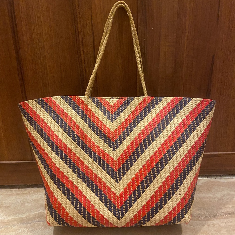 Banago Malaya Americano straw tote